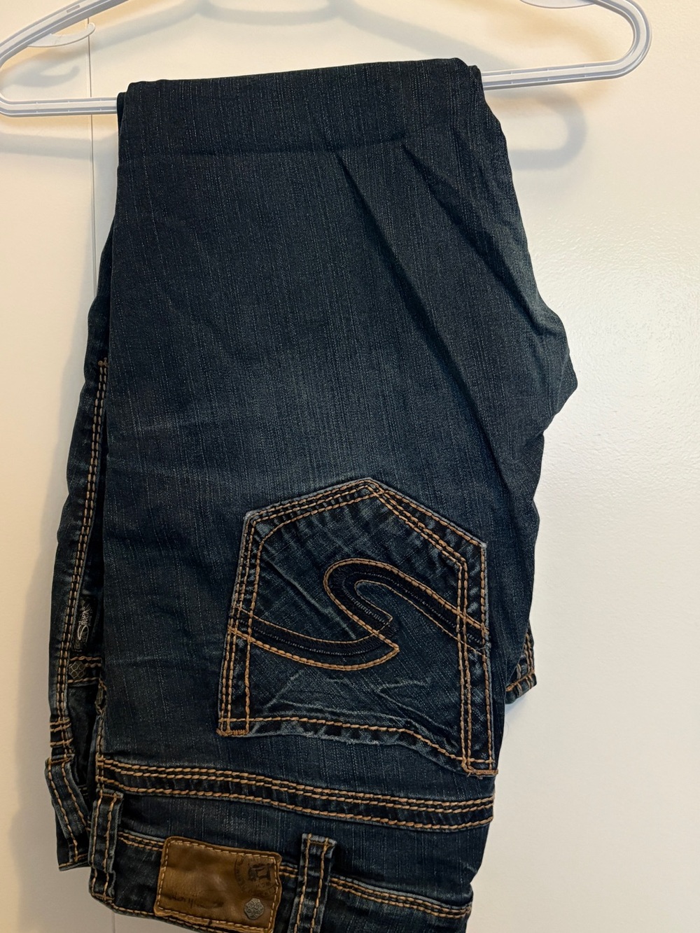 Silver Jeans Slim Straight Dark Blue Denim with Contrast Stitching 18X30